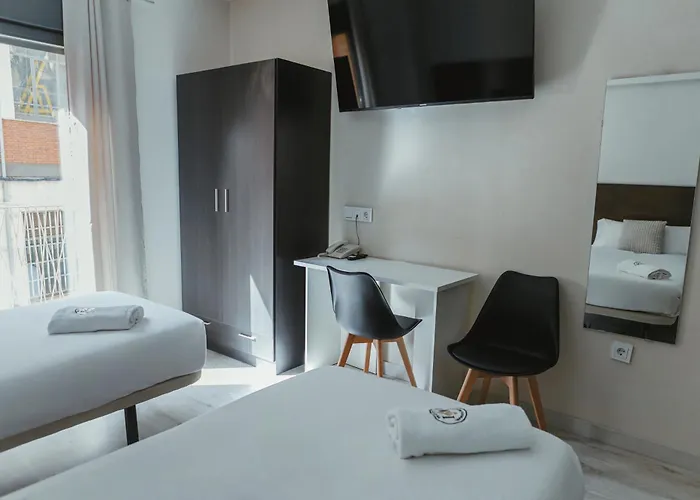 Imprenta Musical Hotel 2*